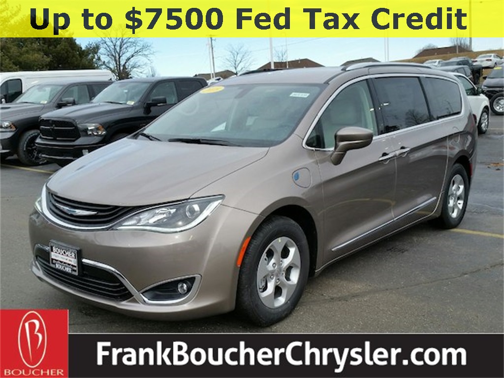 New 2018 Chrysler Pacifica Hybrid Touring L 4d Penger Van In The New 2018 Chrysler Pacifica Hybrid Touring L