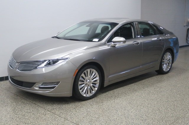 Certified Pre Owned 2016 Lincoln Mkz Base 4d Sedan In The Milwaukee