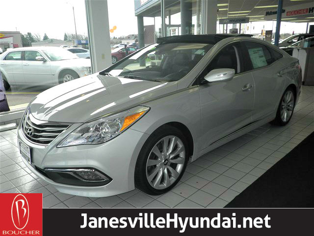 New 2017 Hyundai Azera Limited Sedan In The Milwaukee Area New 2017 Hyundai Azera Limited